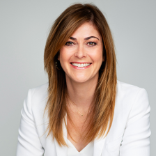 Mia Desroches